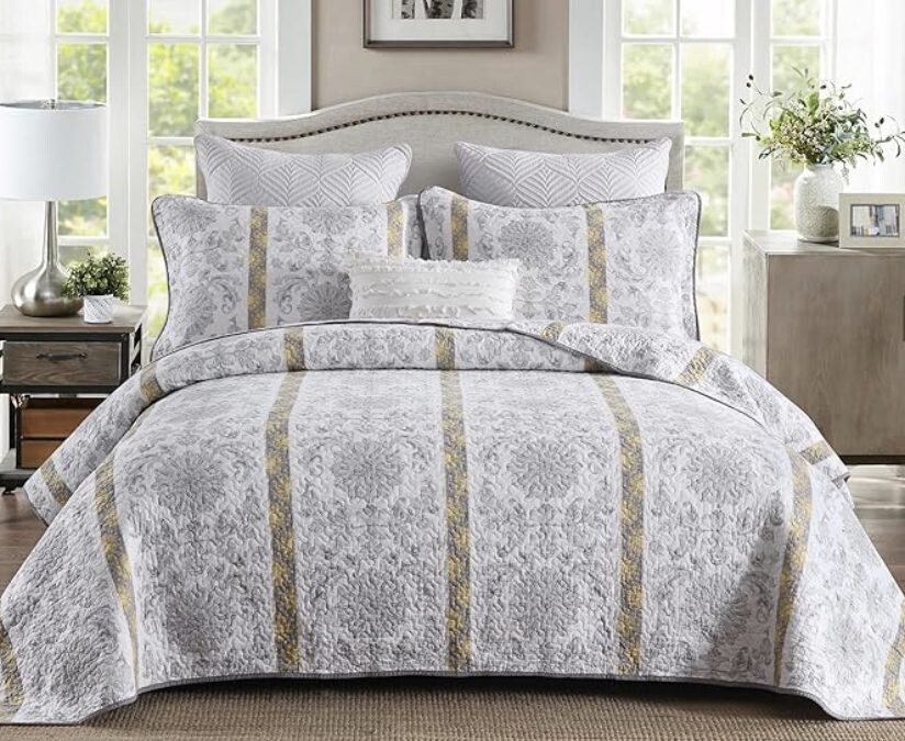 Queen Size Quilt with Two Pillow Shams for $21.75 on Amazon (Reg. $88!)